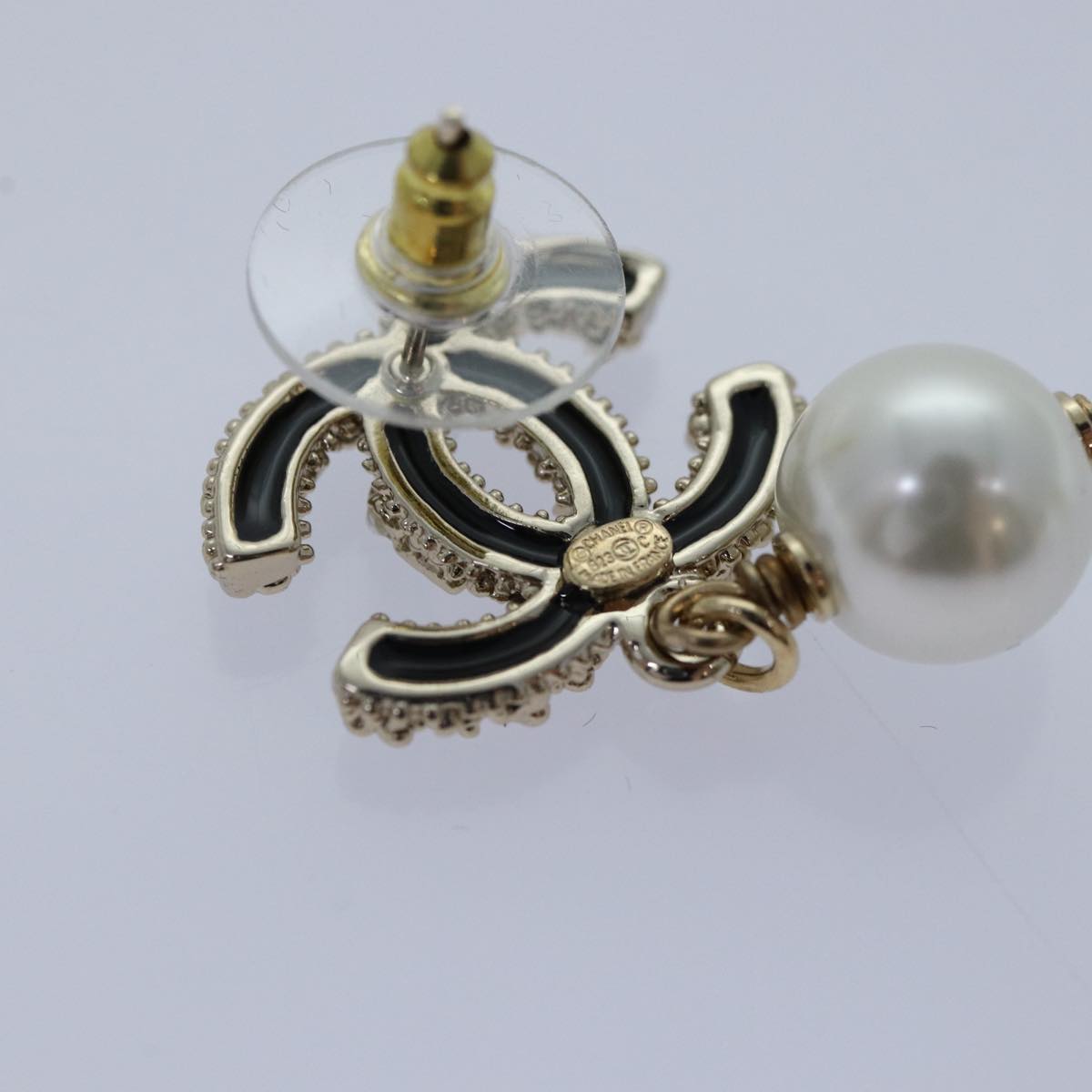 CHANEL Pearl Earring metal Silver CC Auth 89078