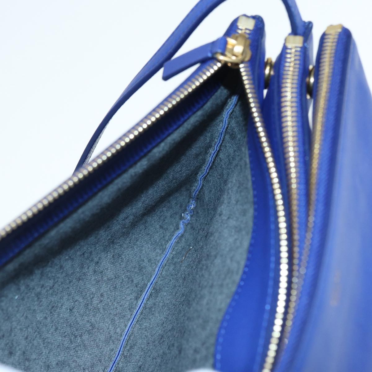 CELINE Trio Shoulder Bag Leather Blue Gold Auth 89106