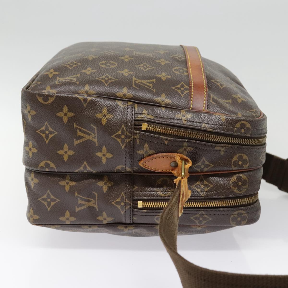 LOUIS VUITTON Monogram Reporter GM Shoulder Bag M45252 LV Auth 89682