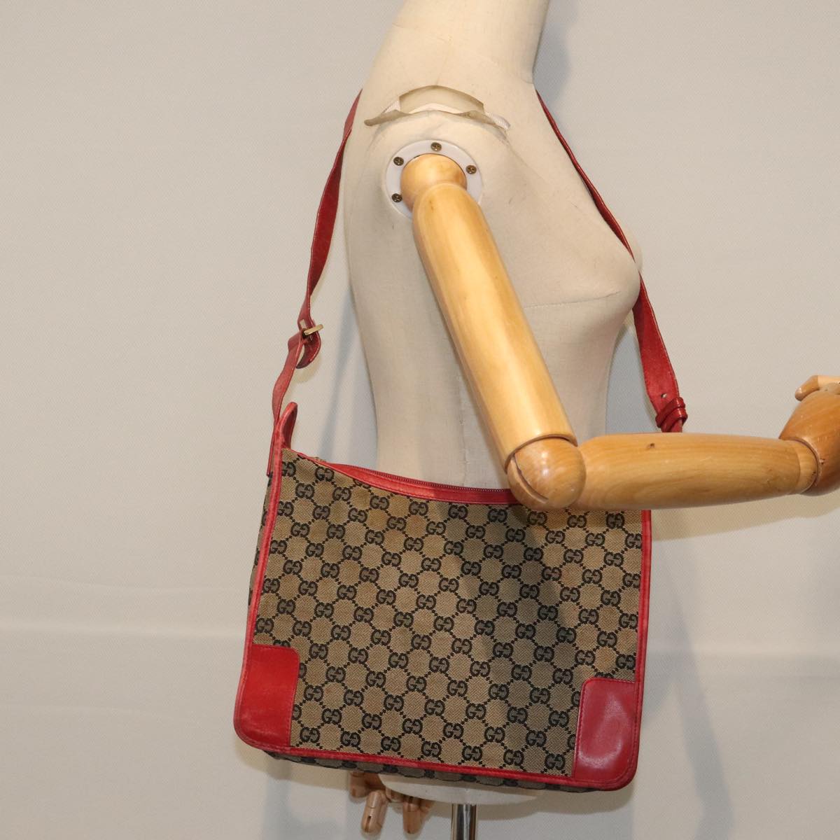 GUCCI GG Canvas Shoulder Bag Navy Red Auth 89760