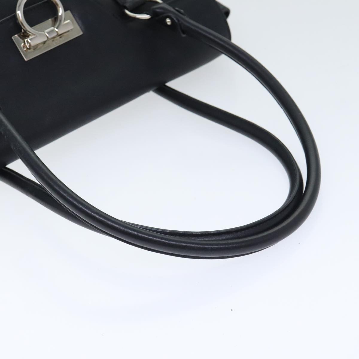 Salvatore Ferragamo Gancini Shoulder Bag Leather Black Auth 89805