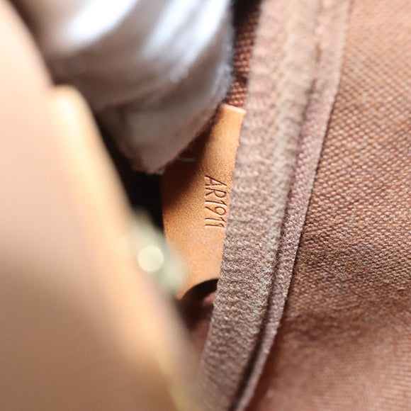 LOUIS VUITTON Monogram Gibeciere MM Shoulder Bag M42247 LV Auth 89955