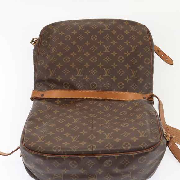 LOUIS VUITTON Monogram Saumur 35 Shoulder Bag M42254 LV Auth 89975