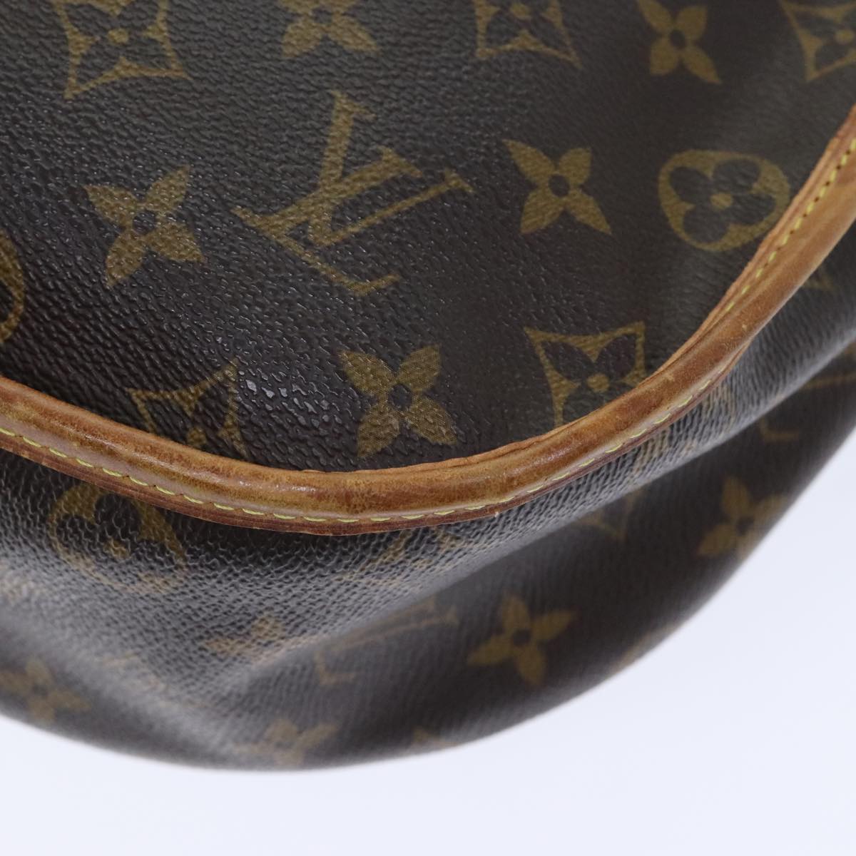 LOUIS VUITTON Monogram Menilmontant MM Shoulder Bag M40473 LV Auth 89978