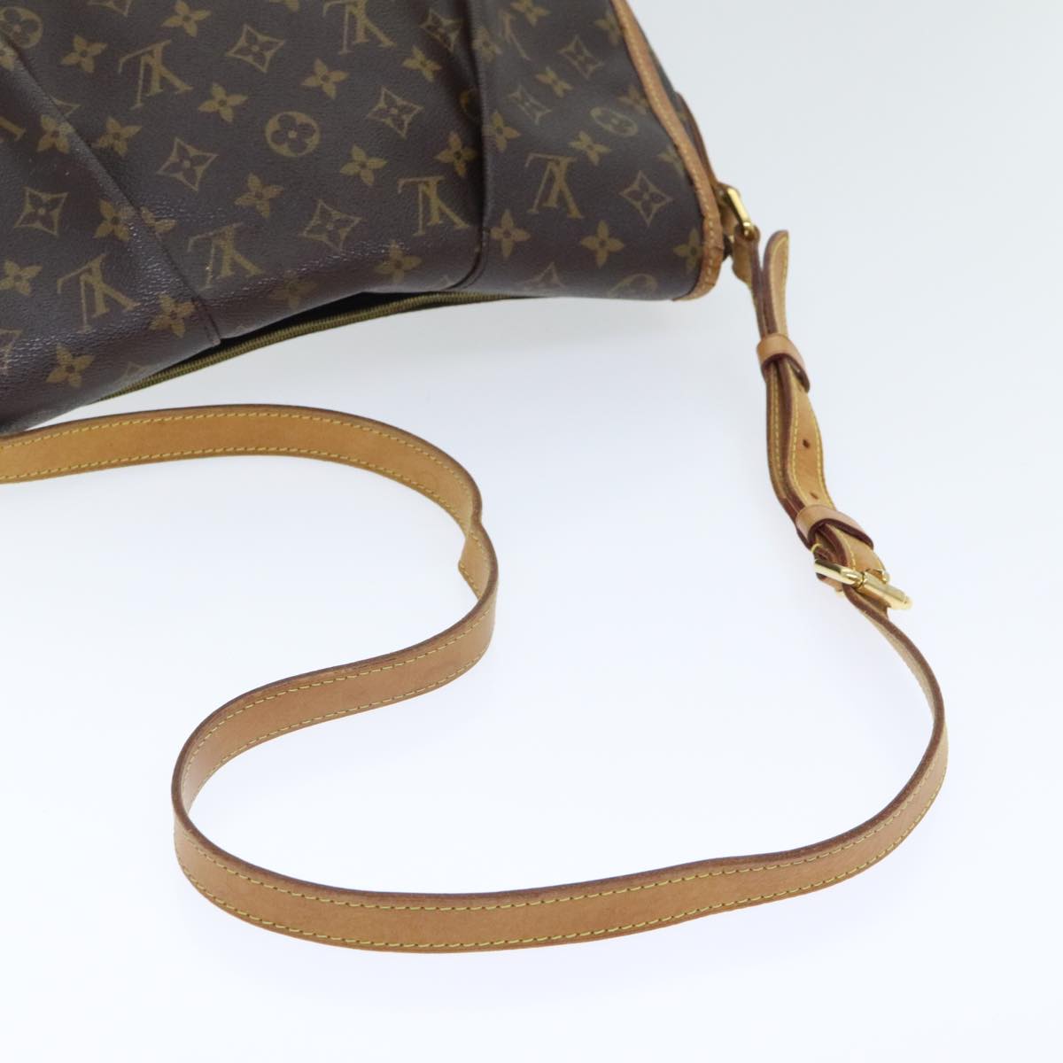 LOUIS VUITTON Monogram Menilmontant MM Shoulder Bag M40473 LV Auth 89978