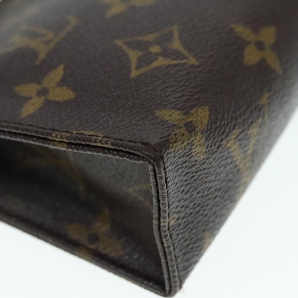 LOUIS VUITTON Monogram Poche Toilette 15 Pouch M47546 LV Auth 90021