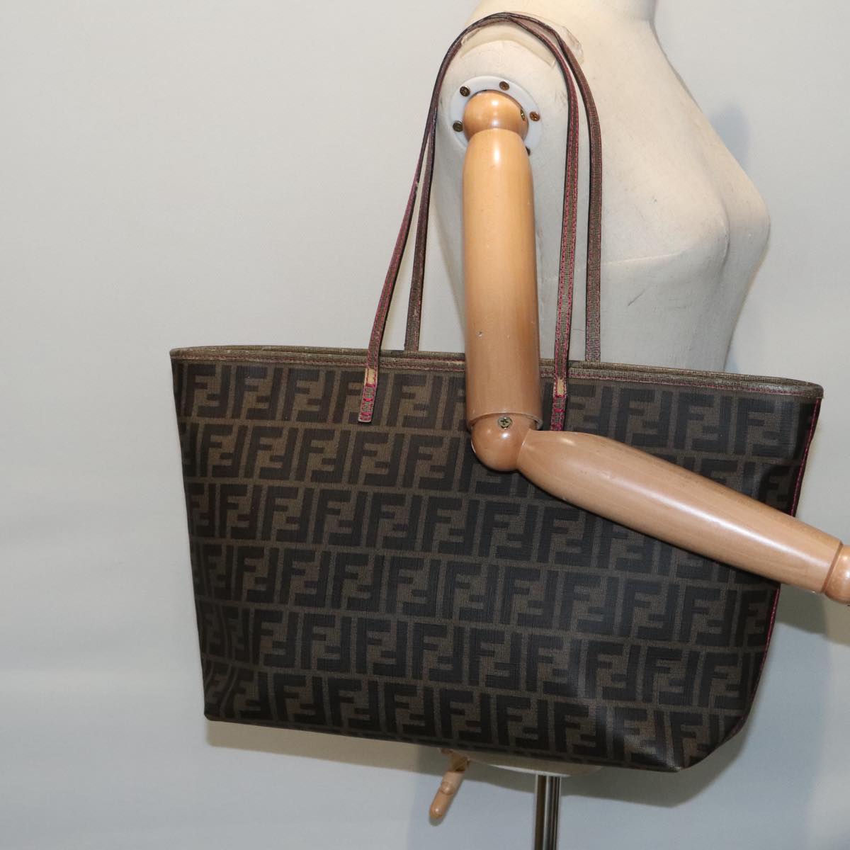 FENDI Zucca Canvas Tote Bag Brown Black gold Auth 90403