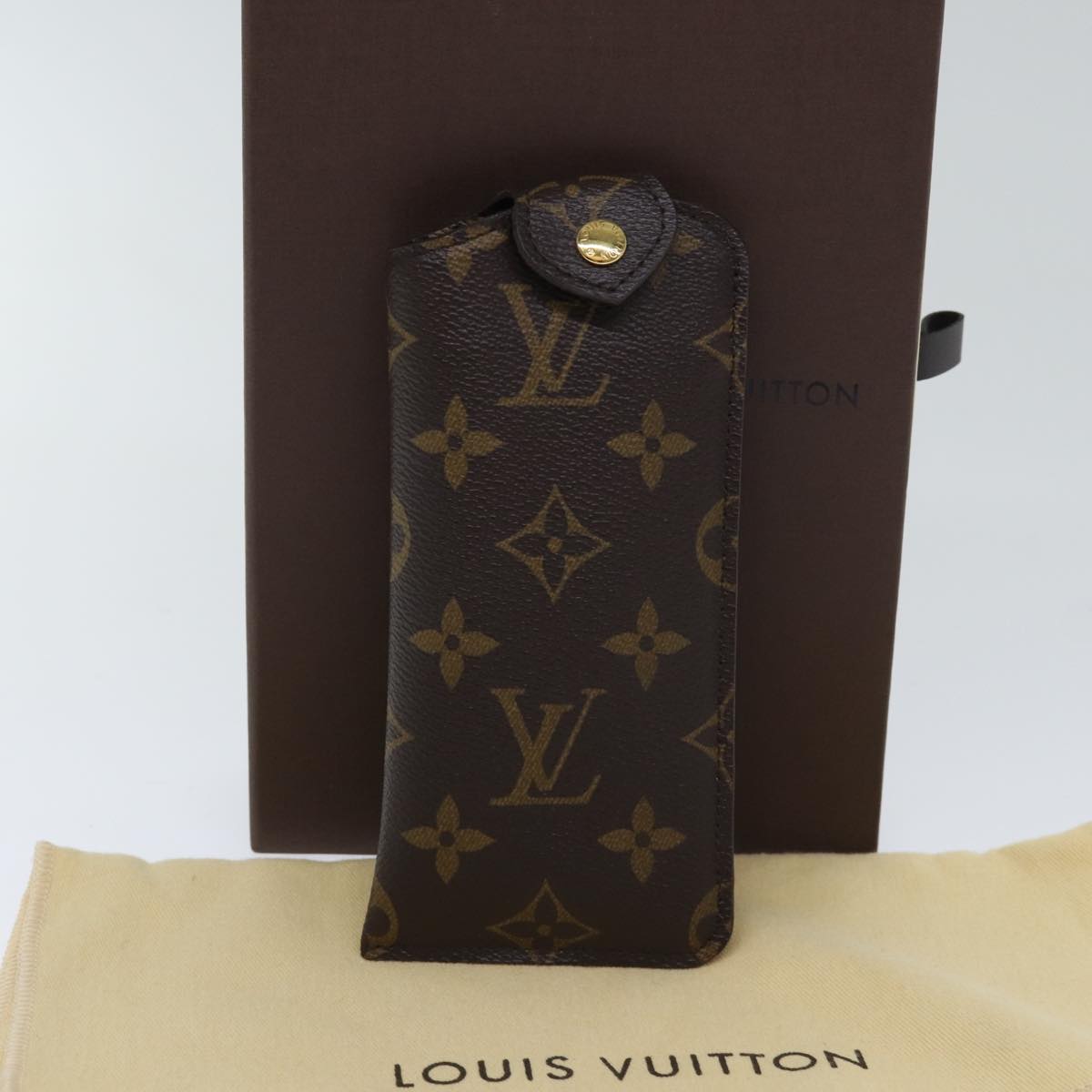 LOUIS VUITTON Monogram Etui Lunette PM Glasses Case M66545 LV Auth 90460