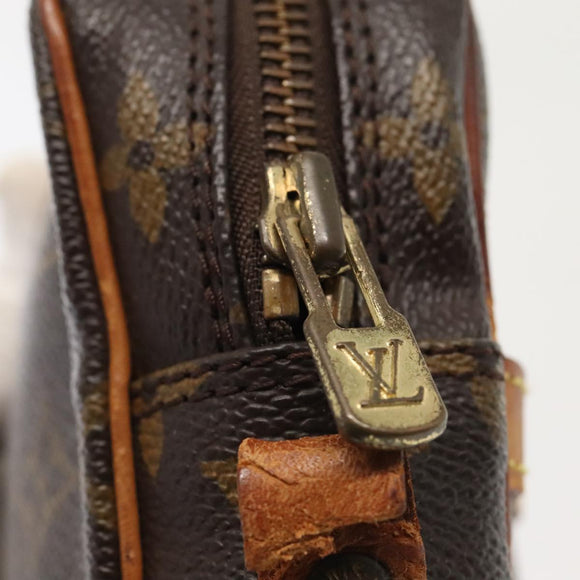 LOUIS VUITTON Monogram Danube Umhängetasche M45266 LV Auth 90656