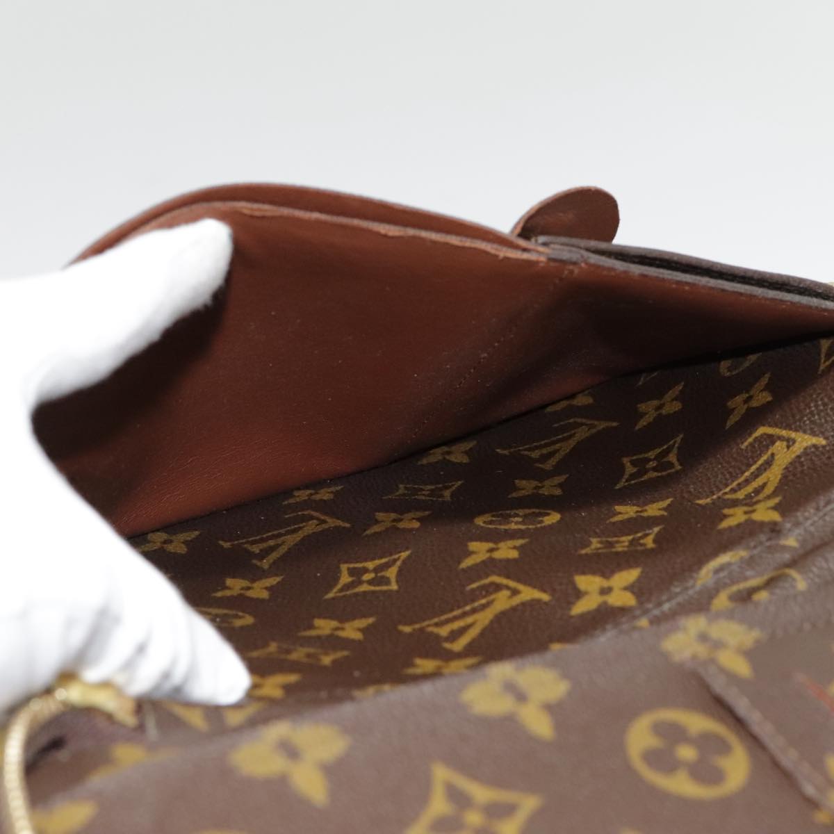 LOUIS VUITTON Monogram Poche Escapade Travel Case M60113 LV Auth 90775