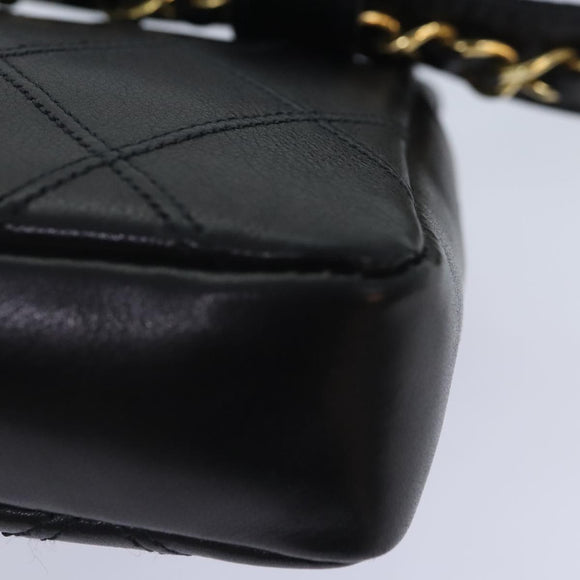 CHANEL Bicolore Chain Waist bag Leather Black Gold CC Auth 90785M