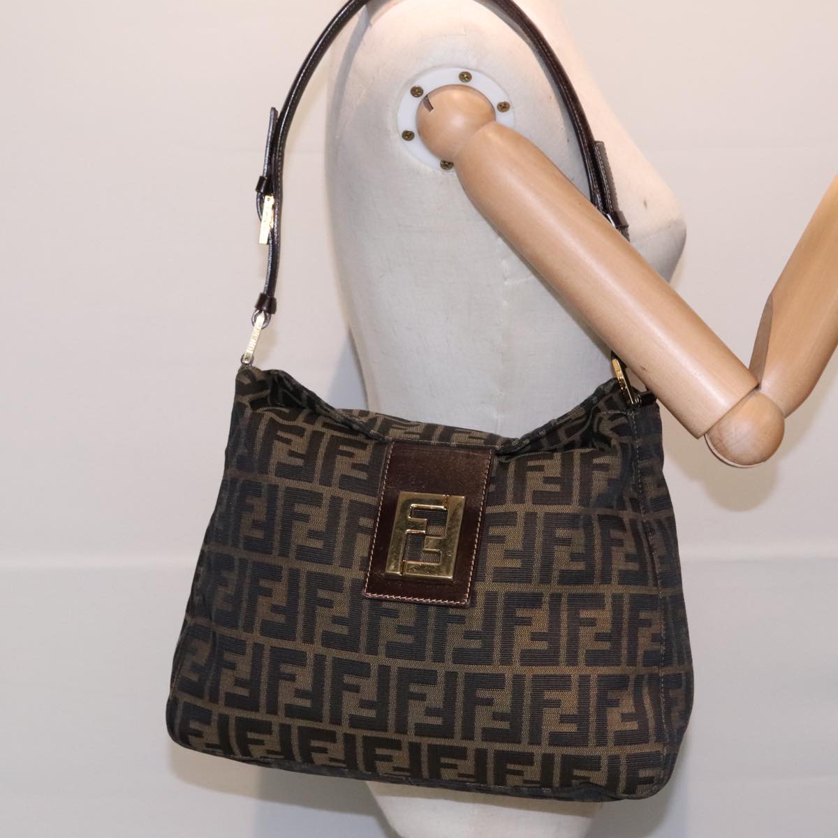 FENDI Zucca Canvas Shoulder Bag Brown Black gold Auth 90868