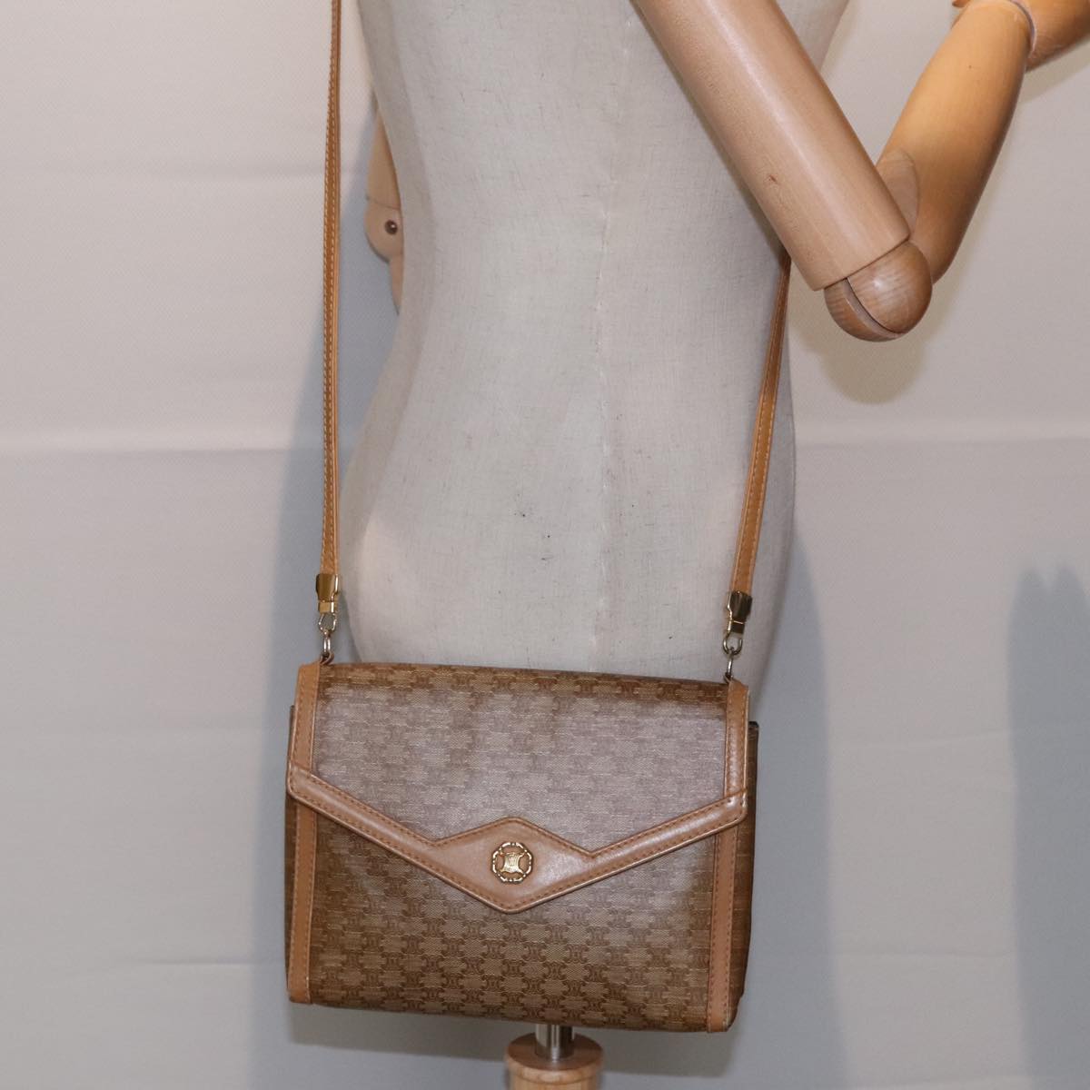 CELINE Macadam Canvas Shoulder Bag Beige Gold Auth 90883