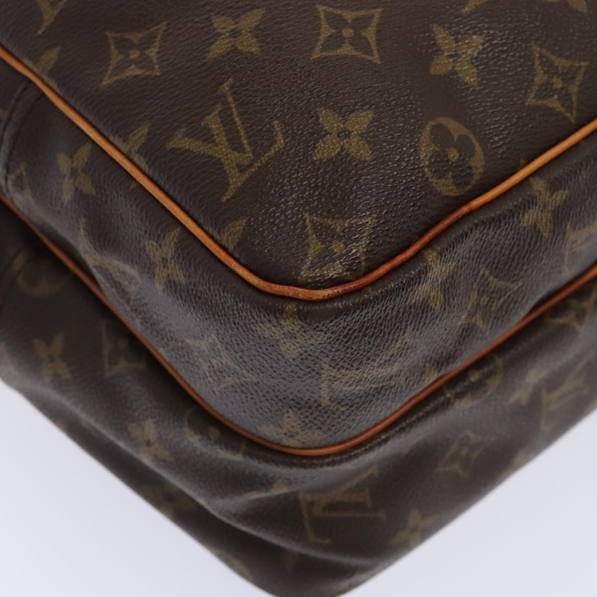 LOUIS VUITTON Monogram Reporter GM Shoulder Bag M45252 LV Auth 90981