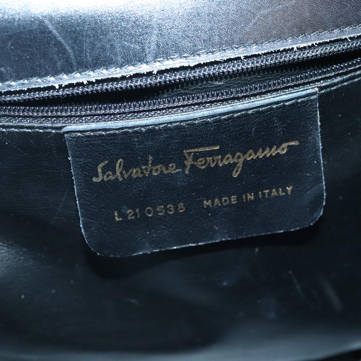 Salvatore Ferragamo Gancini Shoulder Bag Leather Black Gold Auth 90997