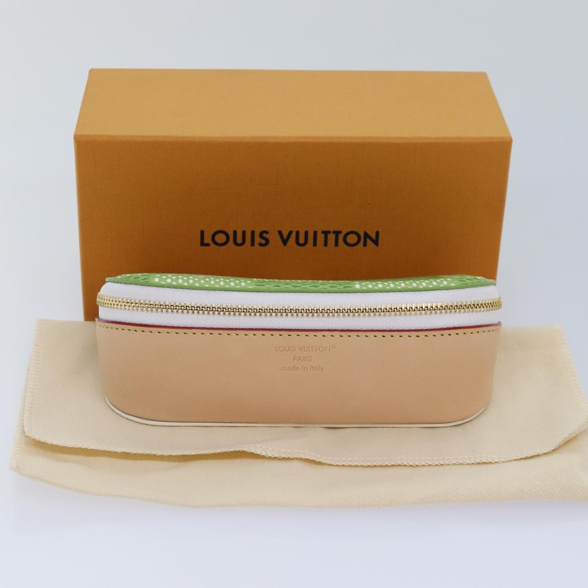 LOUIS VUITTON Damier Golf Sunglasses Pouch Green GI1104 LV Auth 91164SA