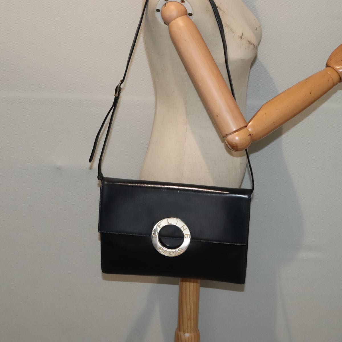 CELINE Shoulder Bag Leather Navy Gold Auth 91291