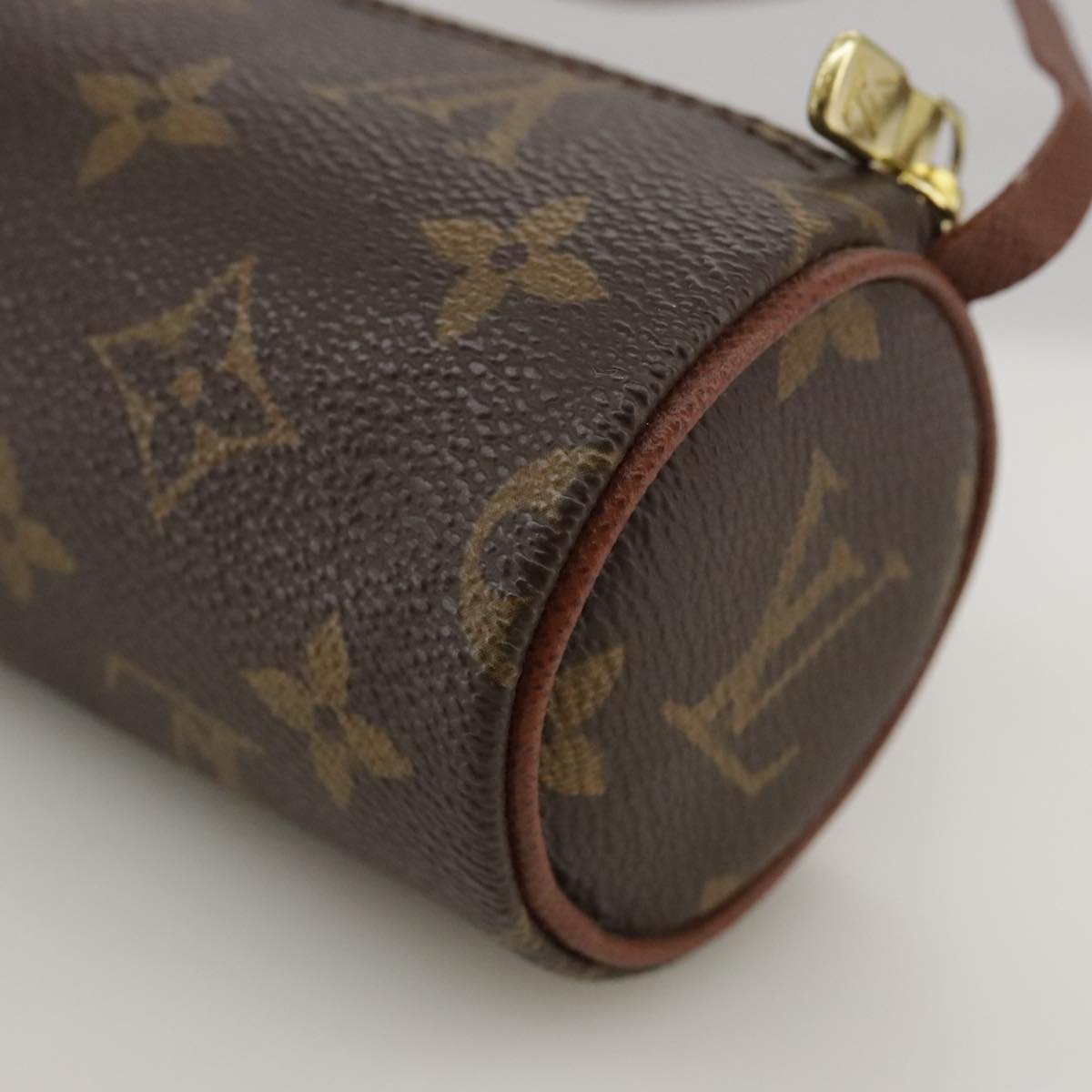 LOUIS VUITTON Monogram Papillon Pouch LV Auth 91333