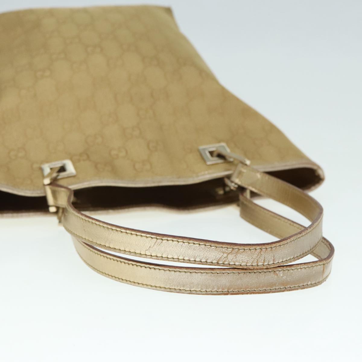 GUCCI GG Canvas Shoulder Bag Gold Tone Gold 0021099 Auth 91390