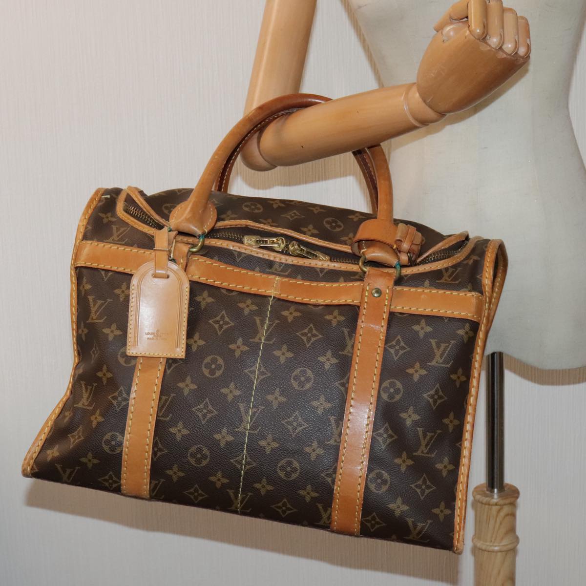 LOUIS VUITTON Monogram Sac Shan 40 Pet Carry M42024 LV Auth 91446