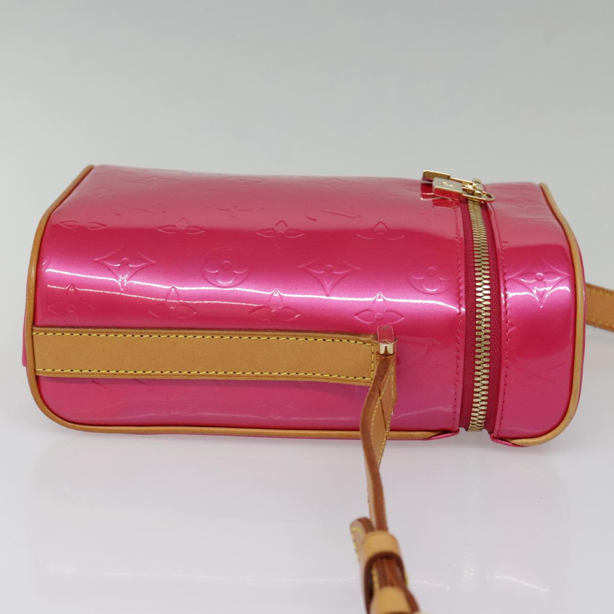 LOUIS VUITTON Monogram Vernis Sullivan Vertical Bag Pink M91259 LV Auth 91863