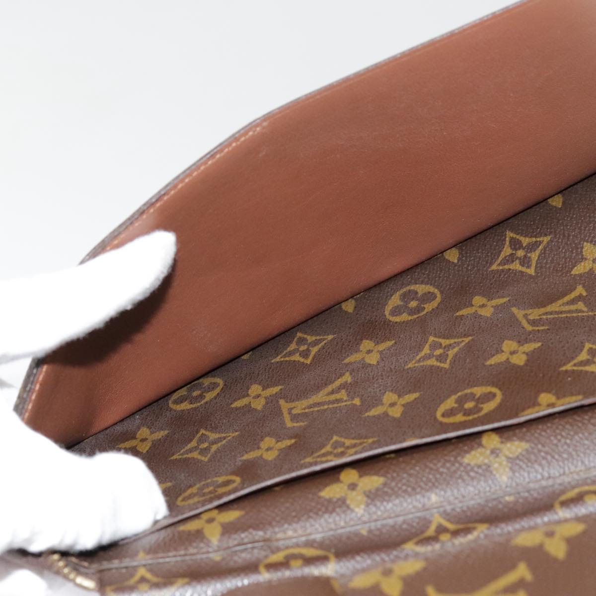 LOUIS VUITTON Monogram Poche Escapade Travel Case M60113 LV Auth 91943