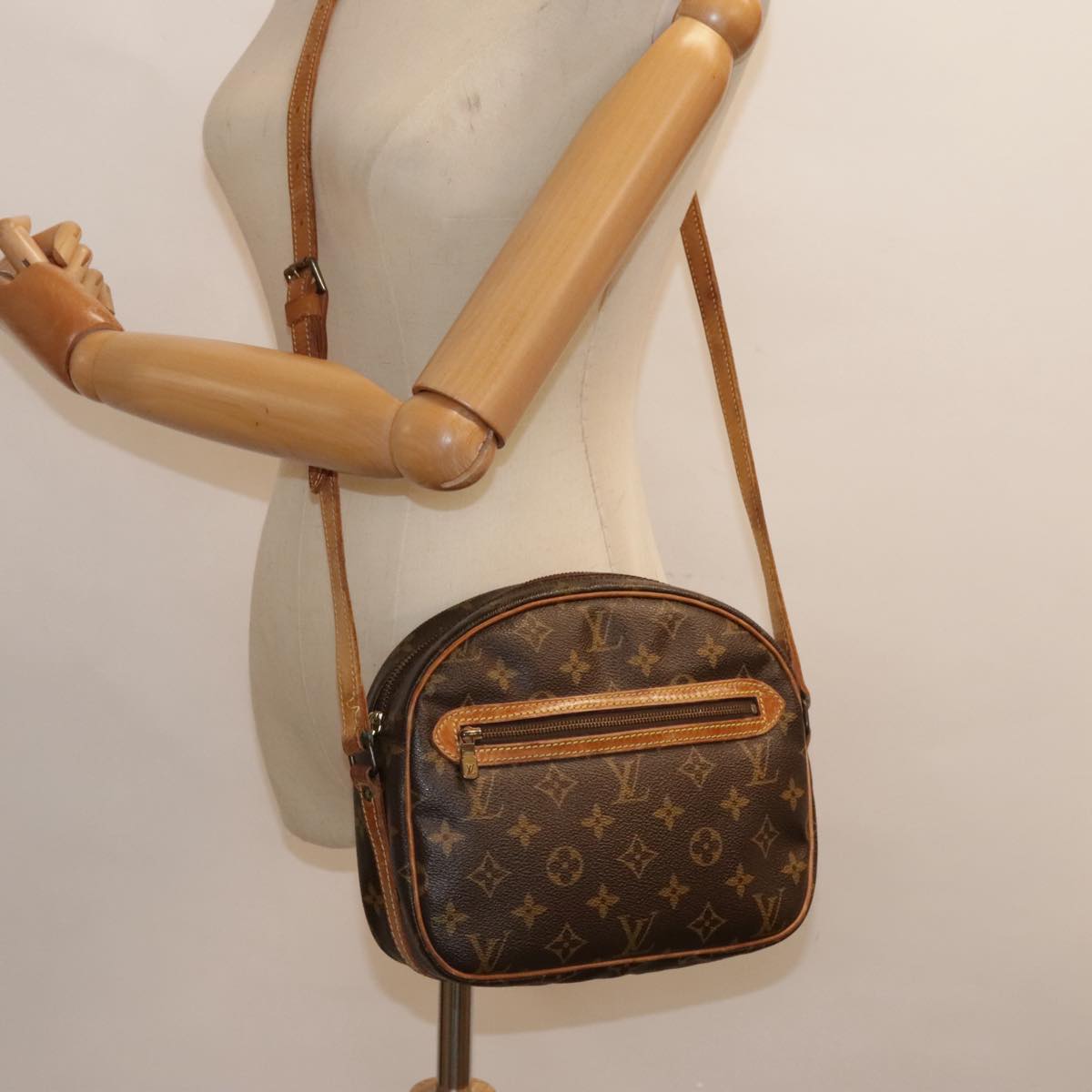 LOUIS VUITTON Monogram Senlis Shoulder Bag M51222 LV Auth 91990