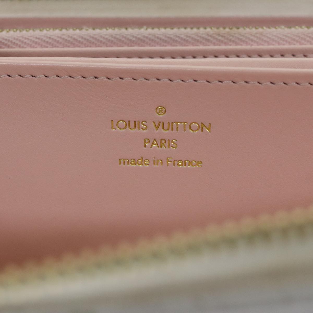 LOUIS VUITTON Monogram Garden Zippy Wallet White M81694 LV Auth 92060