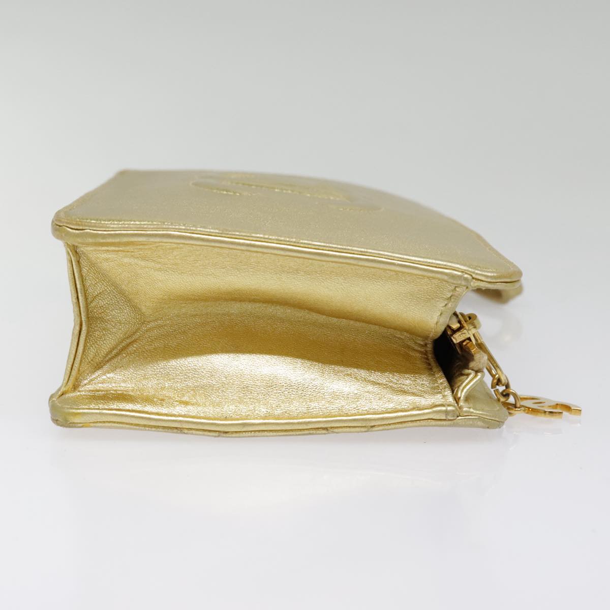 CHANEL Clutch Bag Leather Gold Tone CC Auth 92063