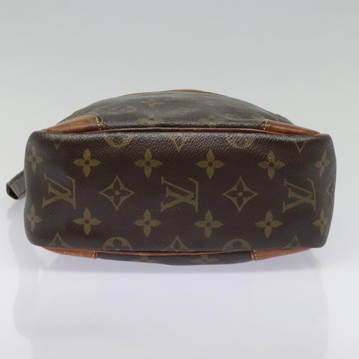 LOUIS VUITTON Monogram Danube MM Shoulder Bag M45264 LV Auth 92322