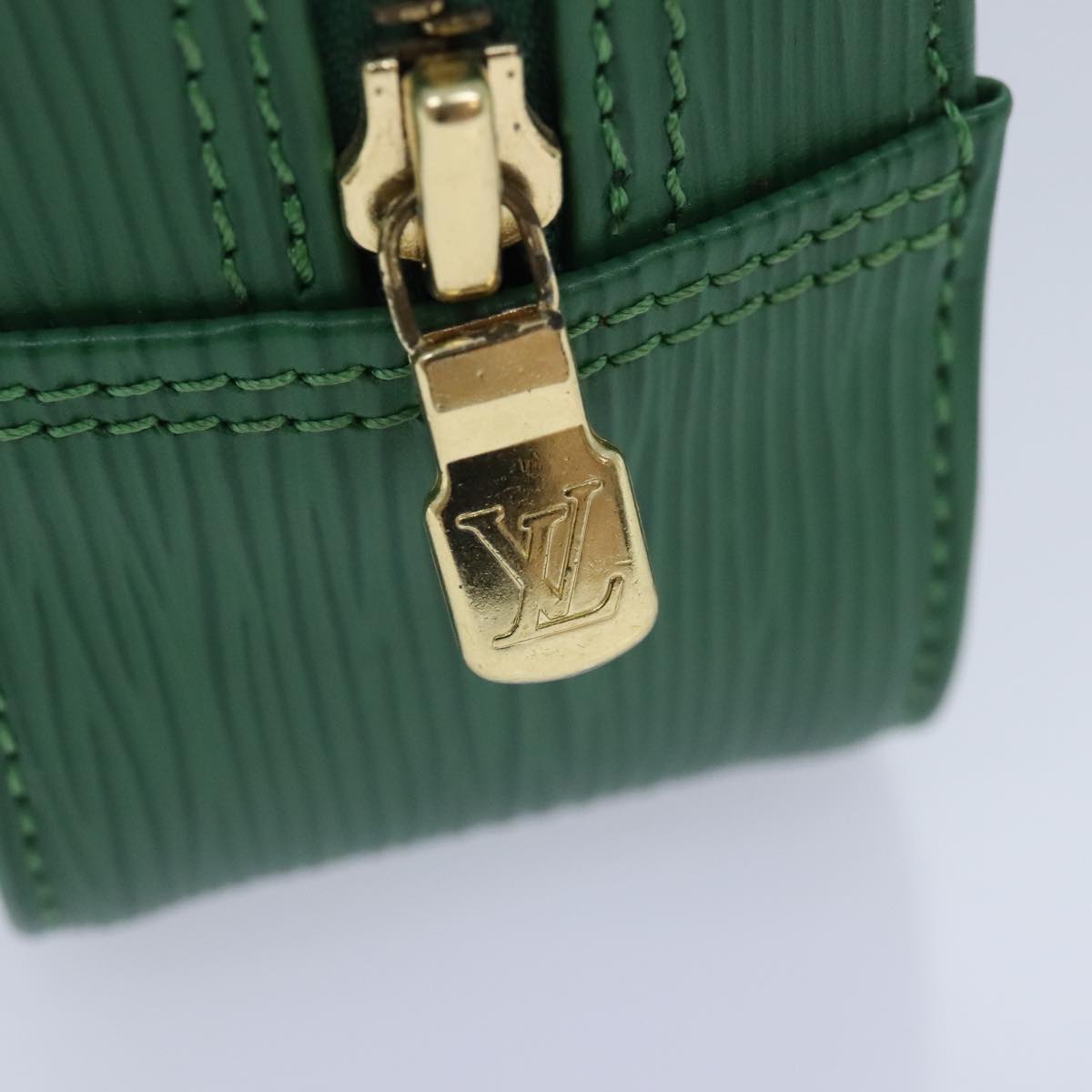 LOUIS VUITTON Epi Trousse Toilette Clutch Bag SPO Green LV Auth 92331