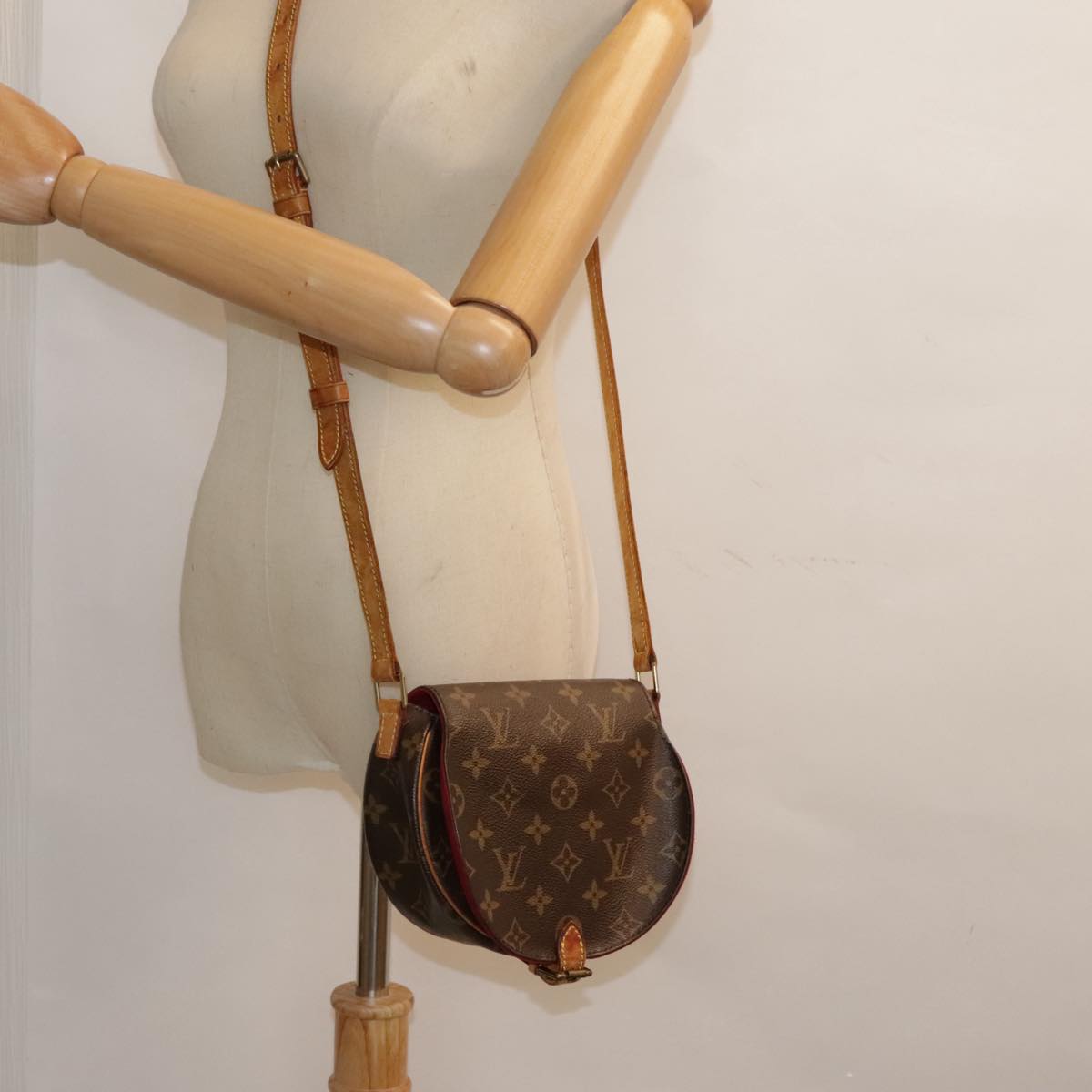 LOUIS VUITTON Monogram Tambourine Shoulder Bag M51179 LV Auth 92486