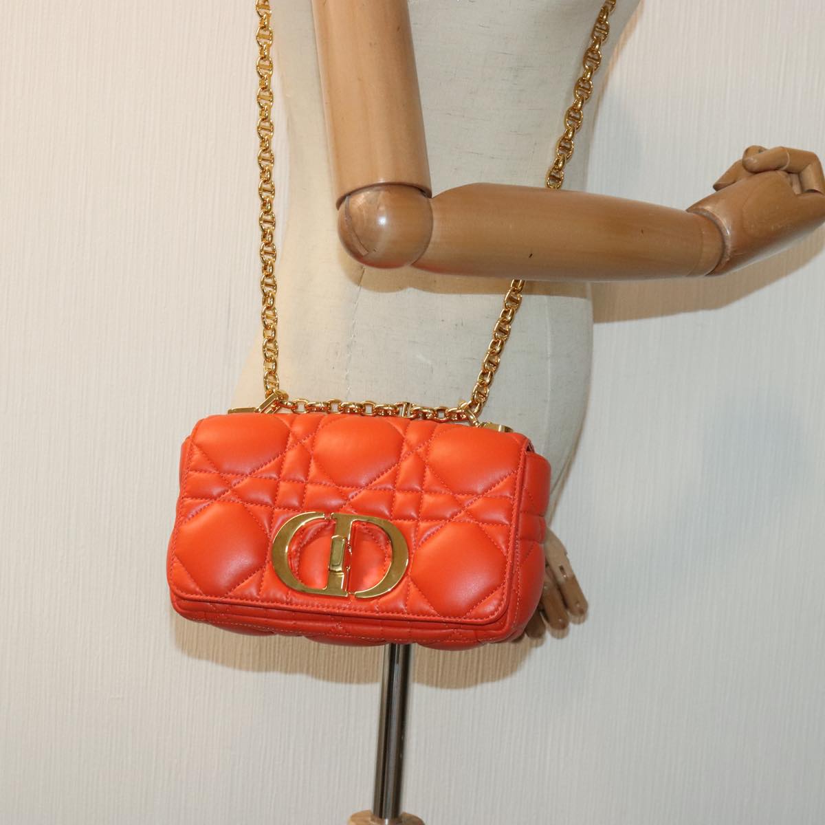 Christian Dior Chain Canage Shoulder Bag Leather Orange Gold Auth 92531A