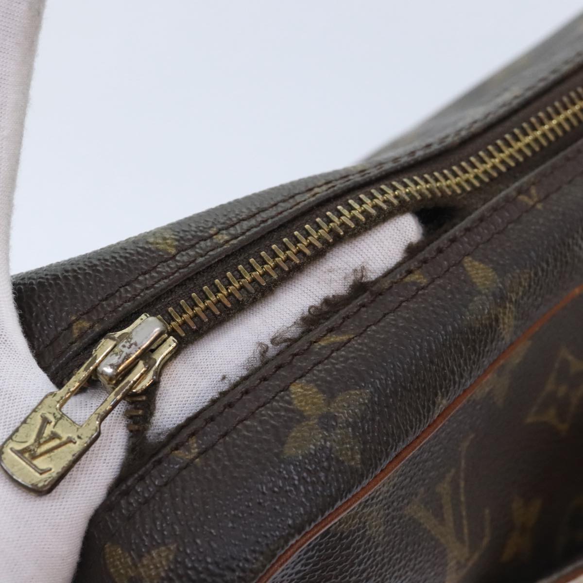 LOUIS VUITTON Monogram Compiegne 28 Clutch Bag M51845 LV Auth 92588