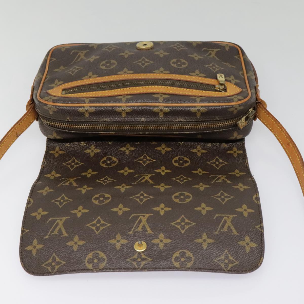 LOUIS VUITTON Monogram Saint Germain Shoulder Bag M51207 LV Auth 92634