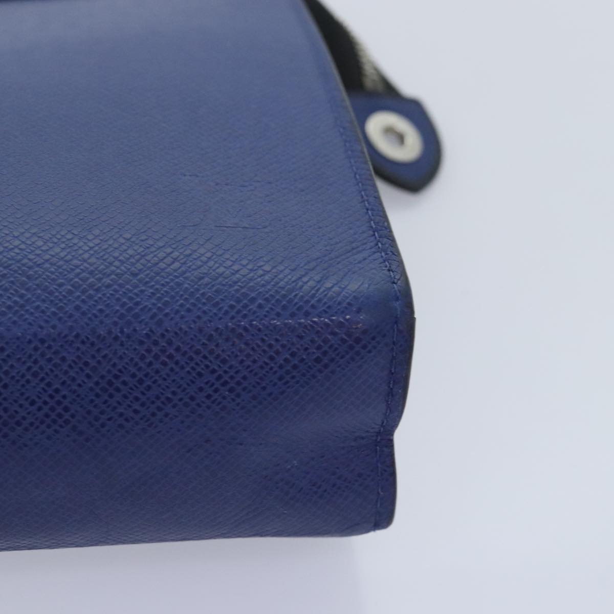 LOUIS VUITTON Taiga Pochette Voyage MM Clutch Bag Blue M30575 LV Auth 92645