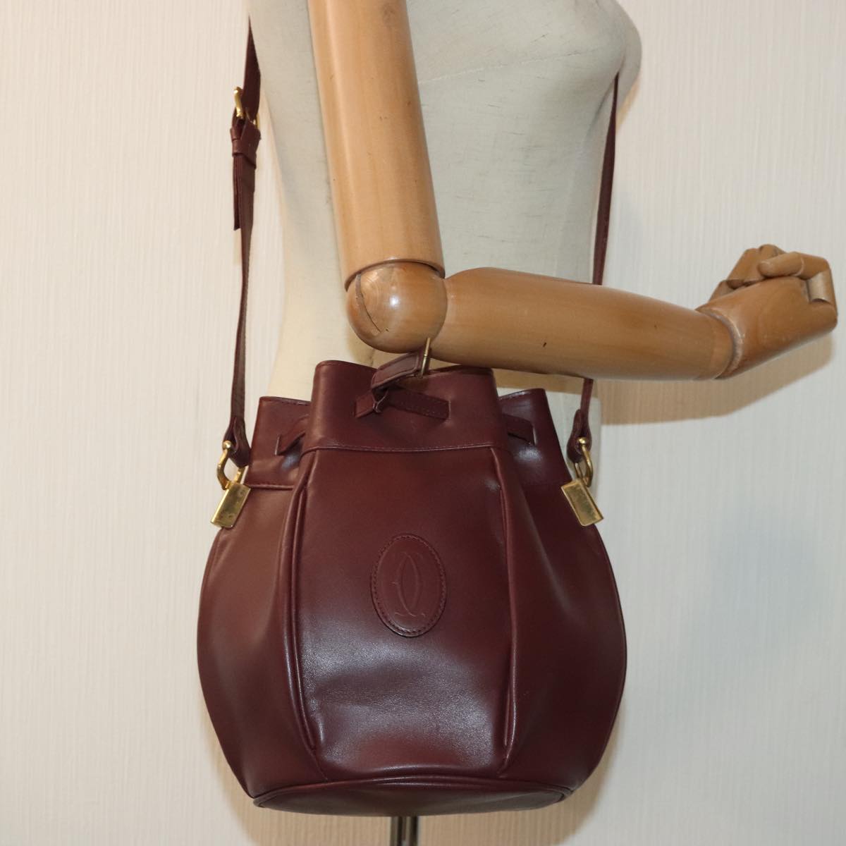 CARTIER Must Line Shoulder Bag Leather Bordeaux Gold Auth 92648