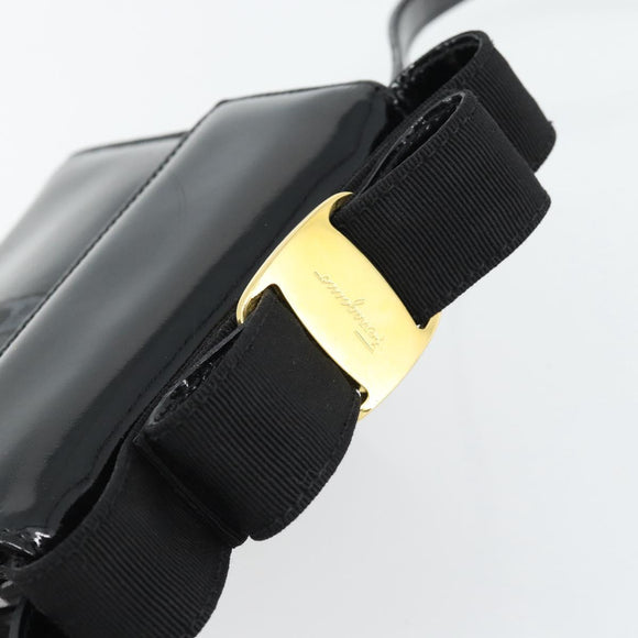 Salvatore Ferragamo Schoudertas Lakleer Zwart Goud Auth 92696