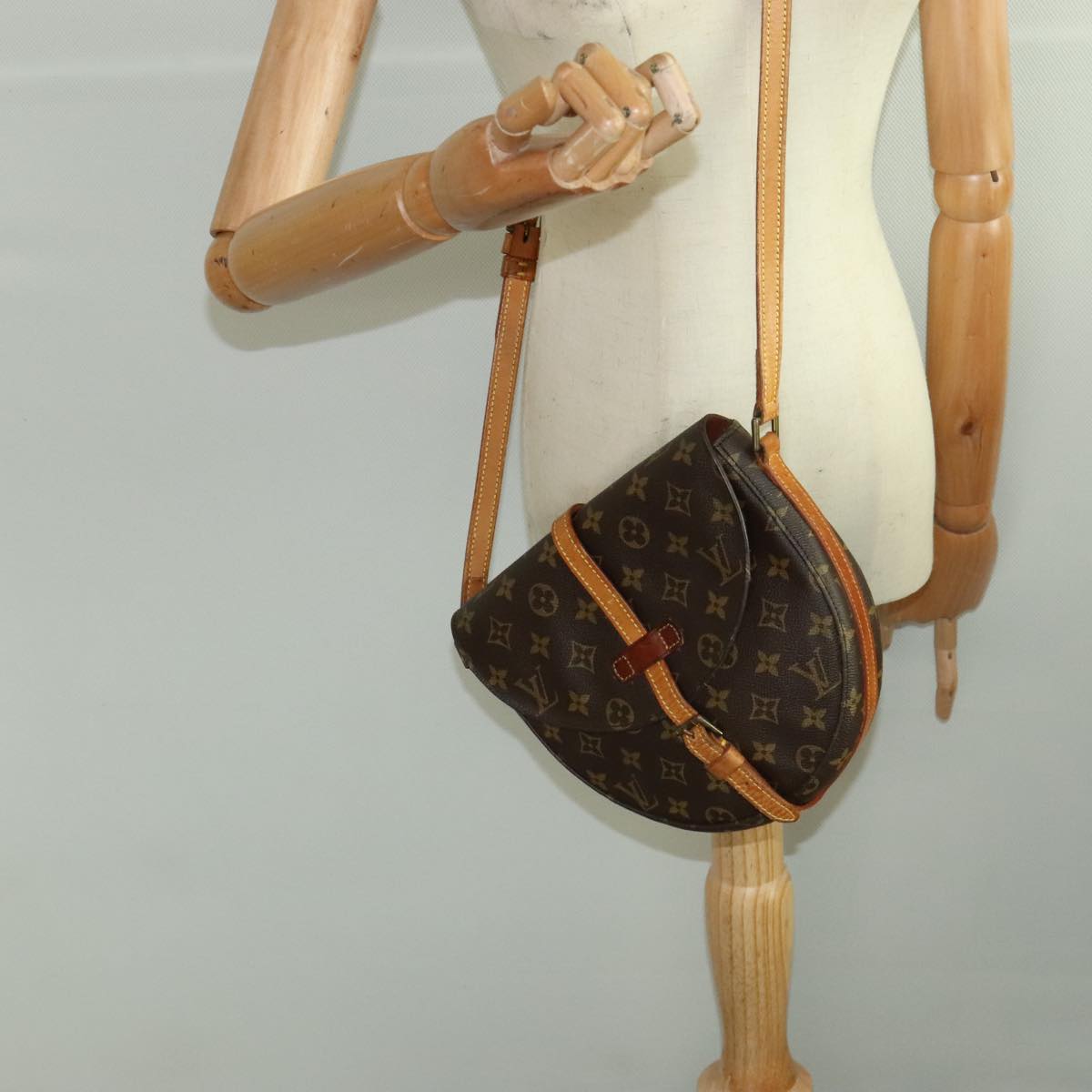 LOUIS VUITTON Monogram Chantilly MM Shoulder Bag M51233 LV Auth 92751