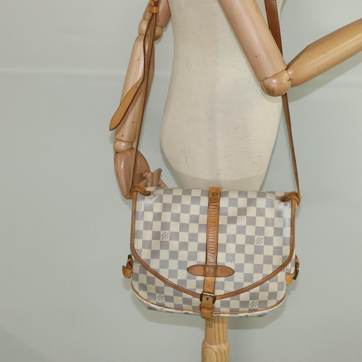 LOUIS VUITTON Damier Azur Saumur 30 Shoulder Bag N48202 LV Auth 92779