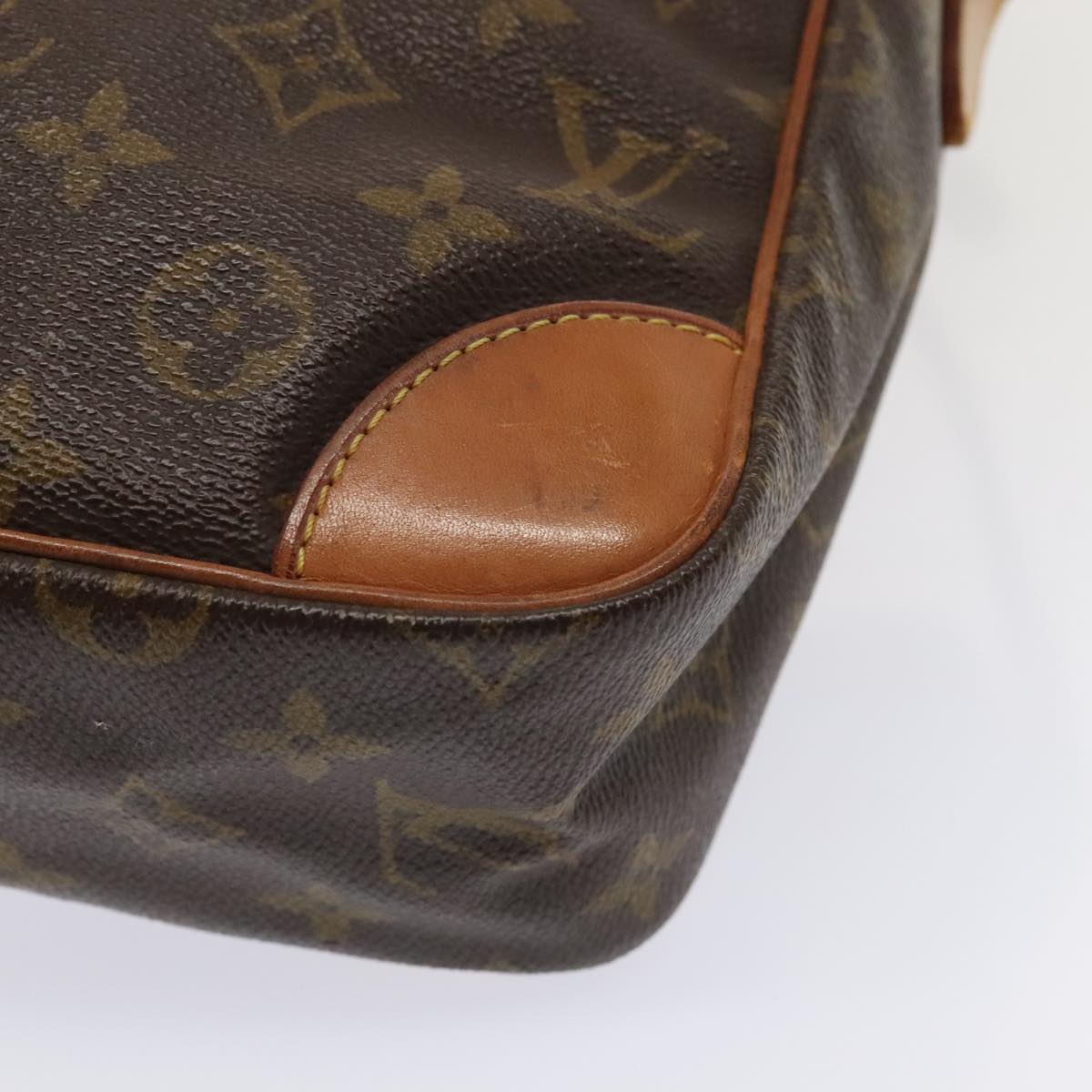 LOUIS VUITTON Monogram Danube GM Shoulder Bag M45262 LV Auth 92790