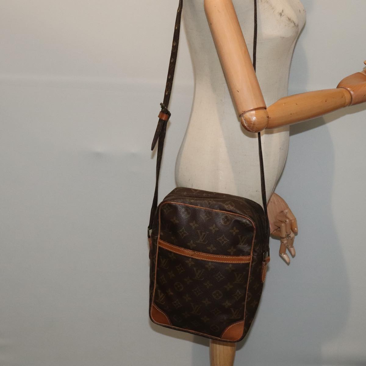 LOUIS VUITTON Monogram Danube GM Shoulder Bag M45262 LV Auth 92790