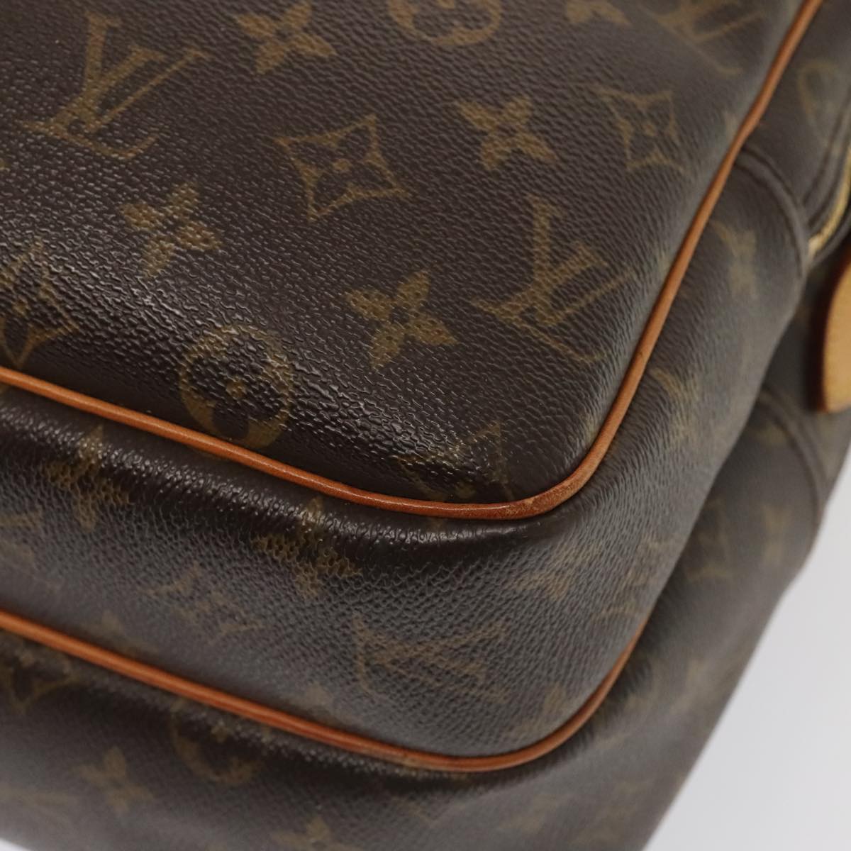 LOUIS VUITTON Monogram Reporter GM Shoulder Bag M45252 LV Auth 92794