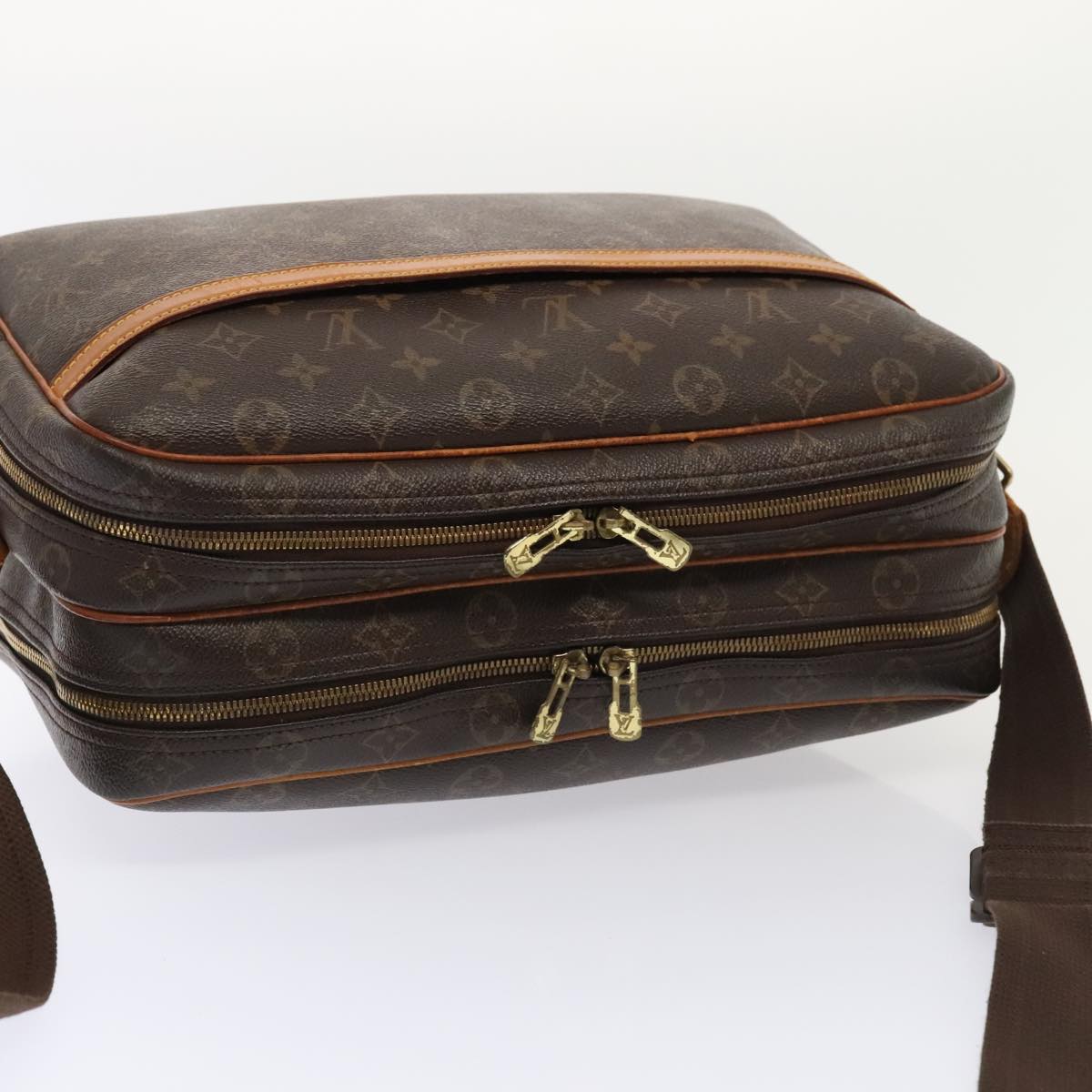 LOUIS VUITTON Monogram Reporter GM Shoulder Bag M45252 LV Auth 92794