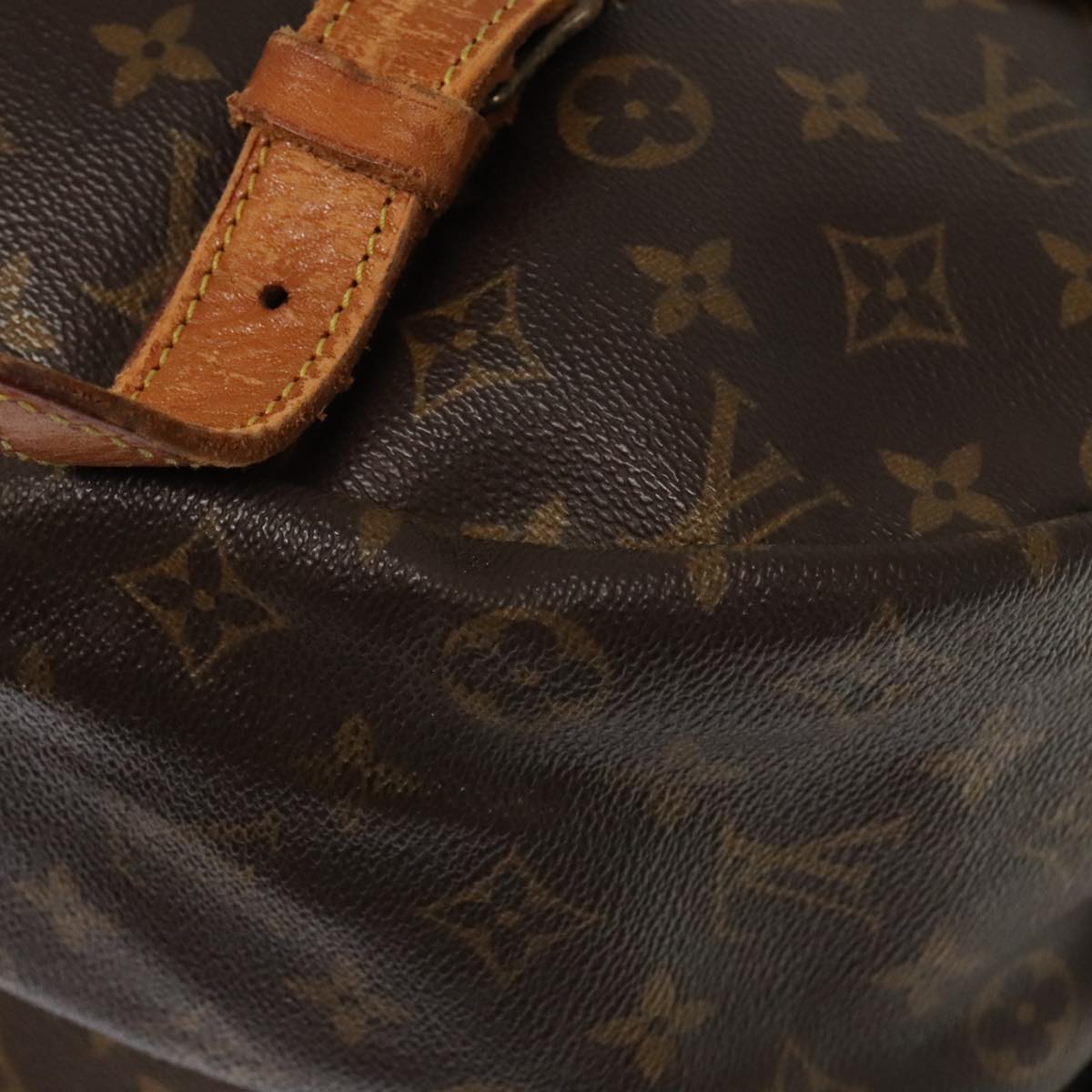 LOUIS VUITTON Monogram Saumur 43 Shoulder Bag M42252 LV Auth 92868