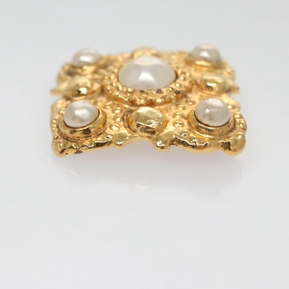 CHANEL Brooch metal Gold CC Auth 92879