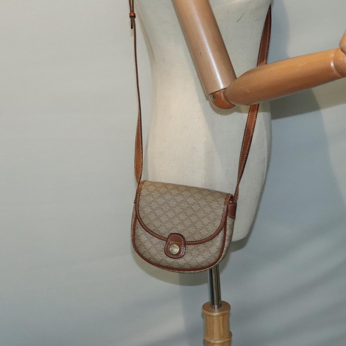 CELINE Macadam Canvas Shoulder Bag Beige Gold Auth 92929