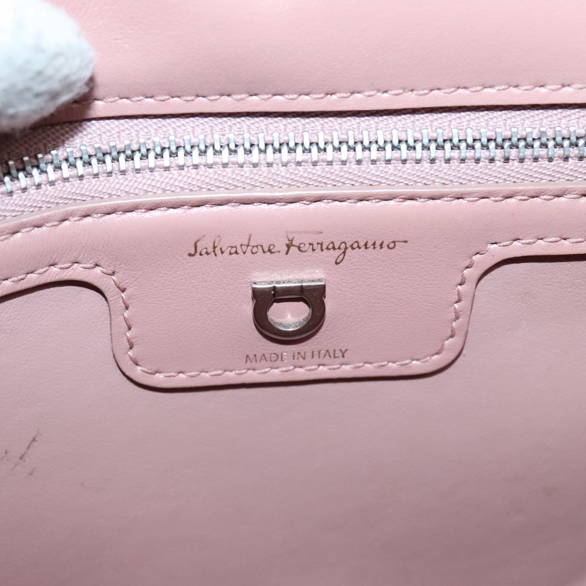 Salvatore Ferragamo Gancini Chain Shoulder Bag Leather Pink Silver Auth 92931