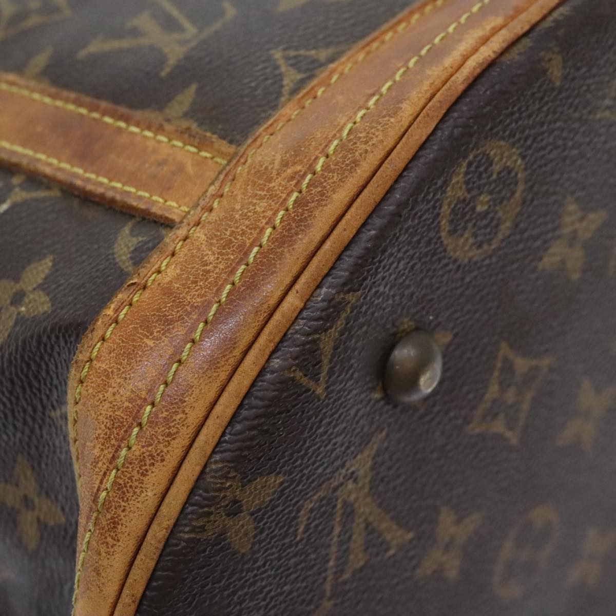 LOUIS VUITTON Monogram Bucket GM Shoulder Bag M42236 LV Auth 92939