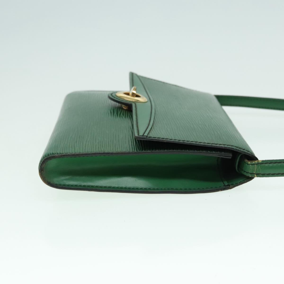 LOUIS VUITTON Epi Pochette Arche Shoulder Bag Green M52574 LV Auth 92953